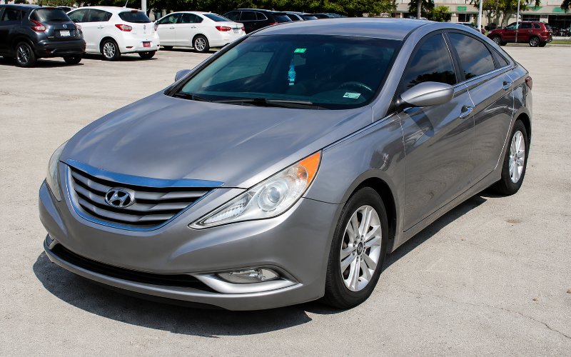 2013 Hyundai Sonata rental vehicle