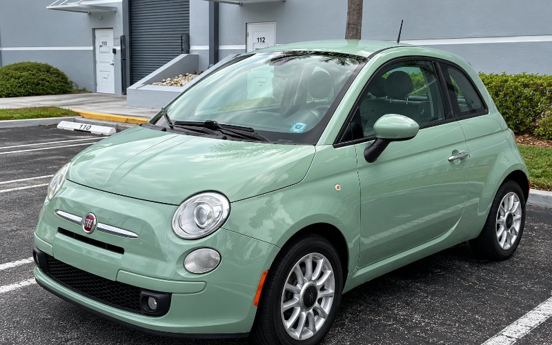 2017 Fiat 500 rental vehicle