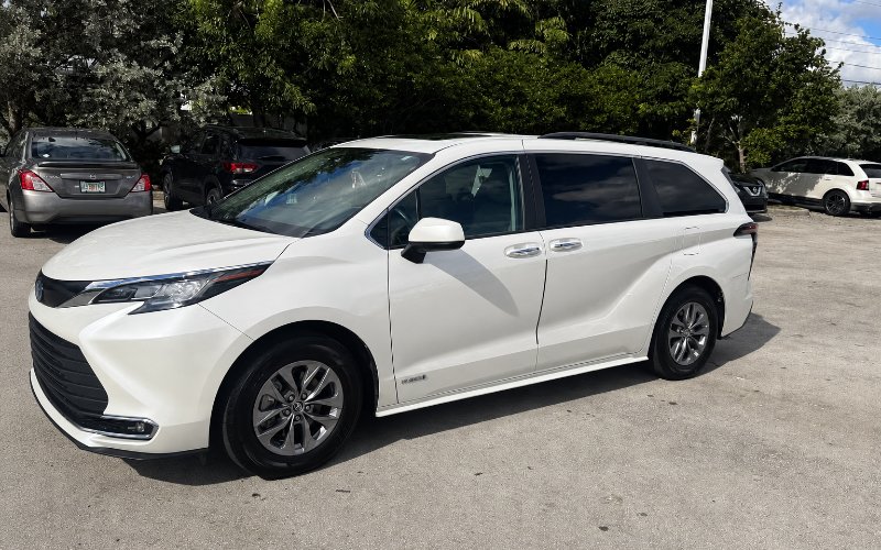 2021 Toyota Sienna rental vehicle