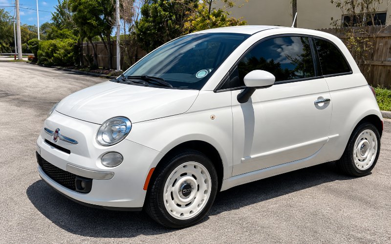 2015 Fiat 500 rental vehicle