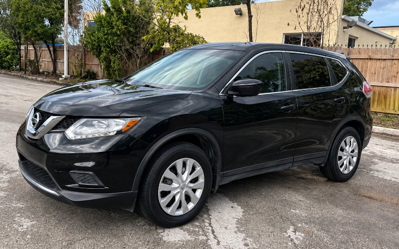 2016 Nissan Rogue rental vehicle