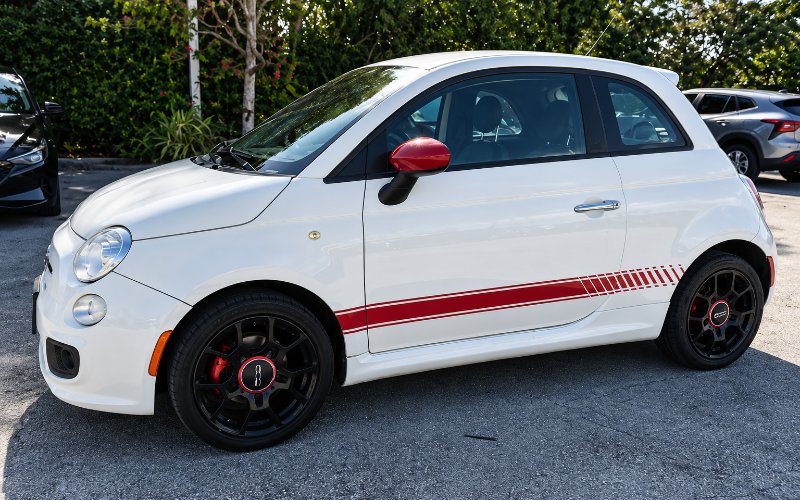 2015 Fiat 500 rental vehicle