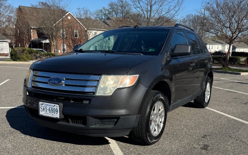 2007 Ford Edge · Grey rental vehicle