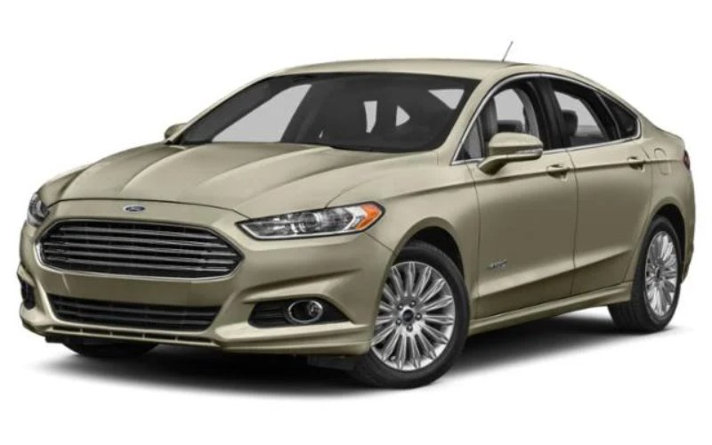 2015 Ford Fusion Hybrid · Gold rental vehicle